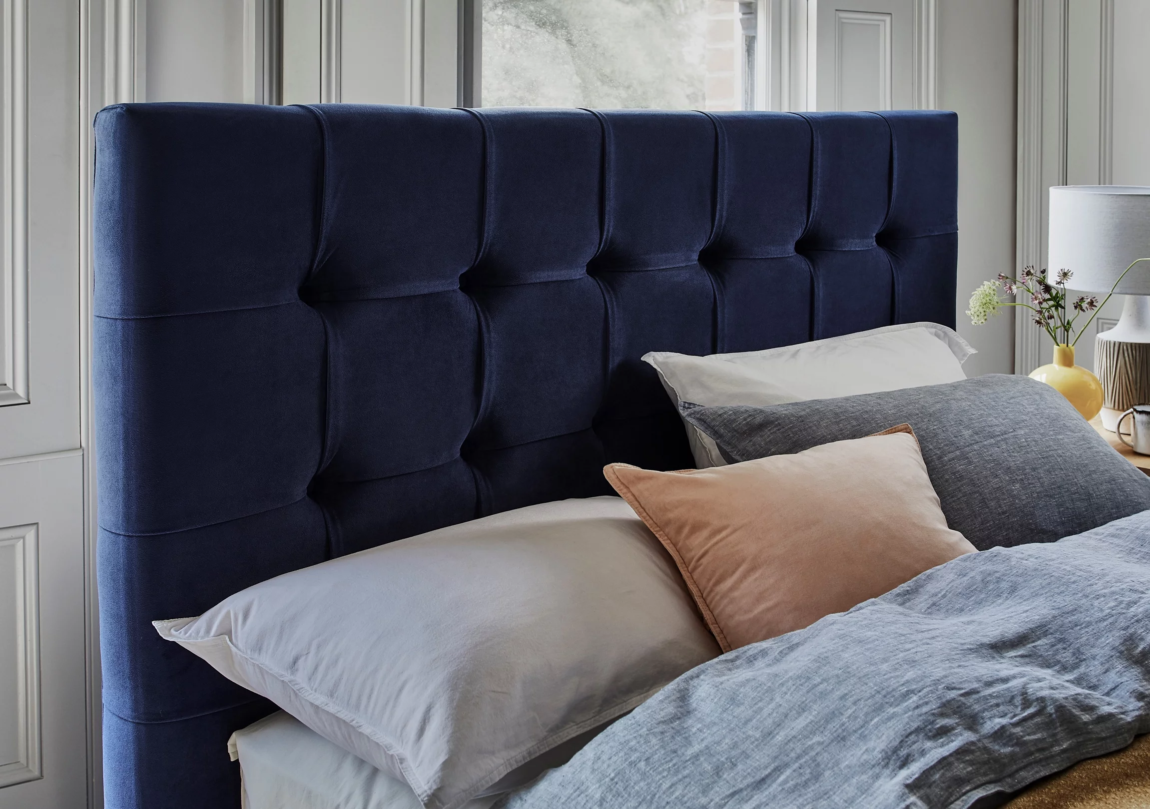 PRODZFRSP000000000050273_lopez_ottoman-bed-frame__alt03